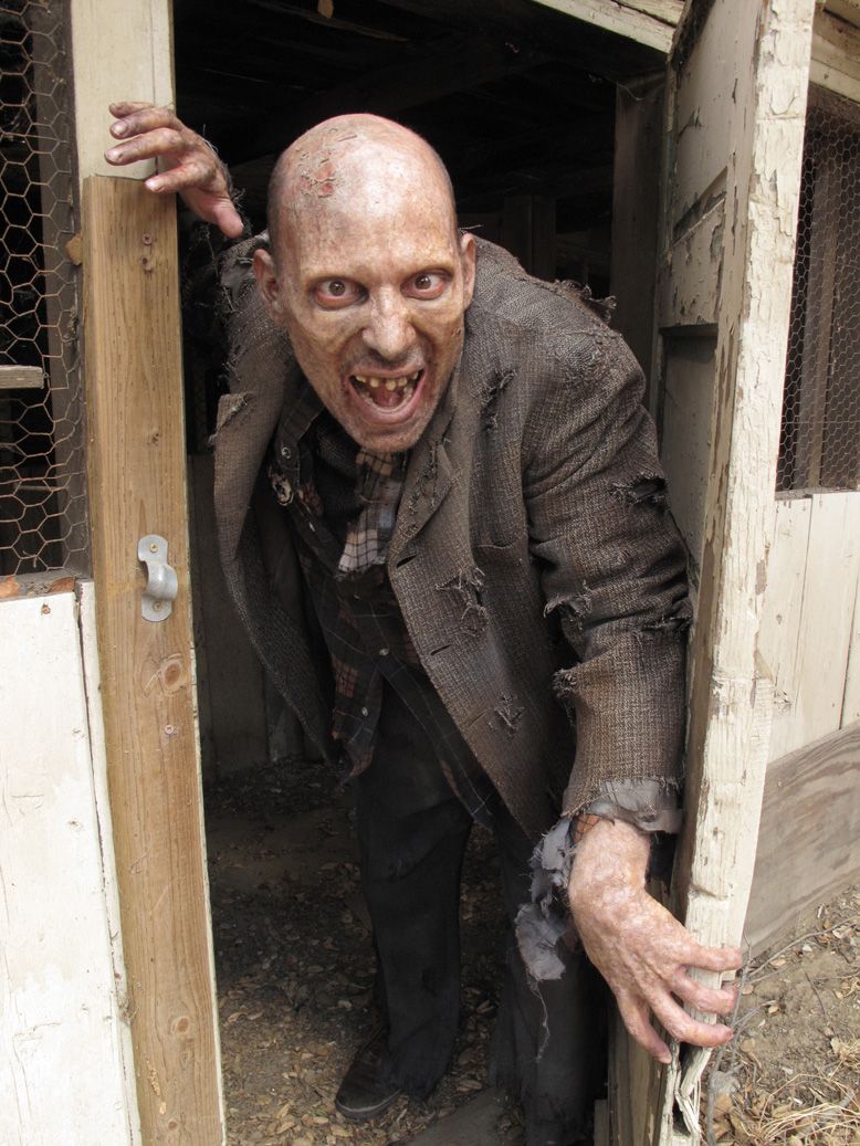 Actor Jeff Blumberg playing a zombie in a TV commercial shoot